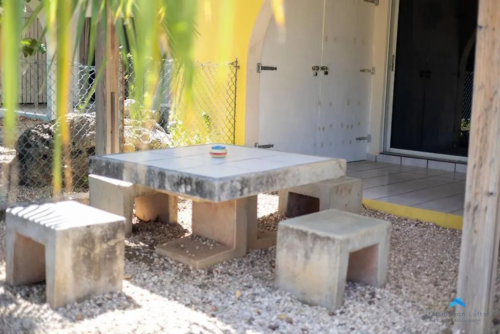 Caribbean Vibes / 2 Bedroom House With Big Terrace Kralendijk Bonaire, Sint Eustatius und Saba